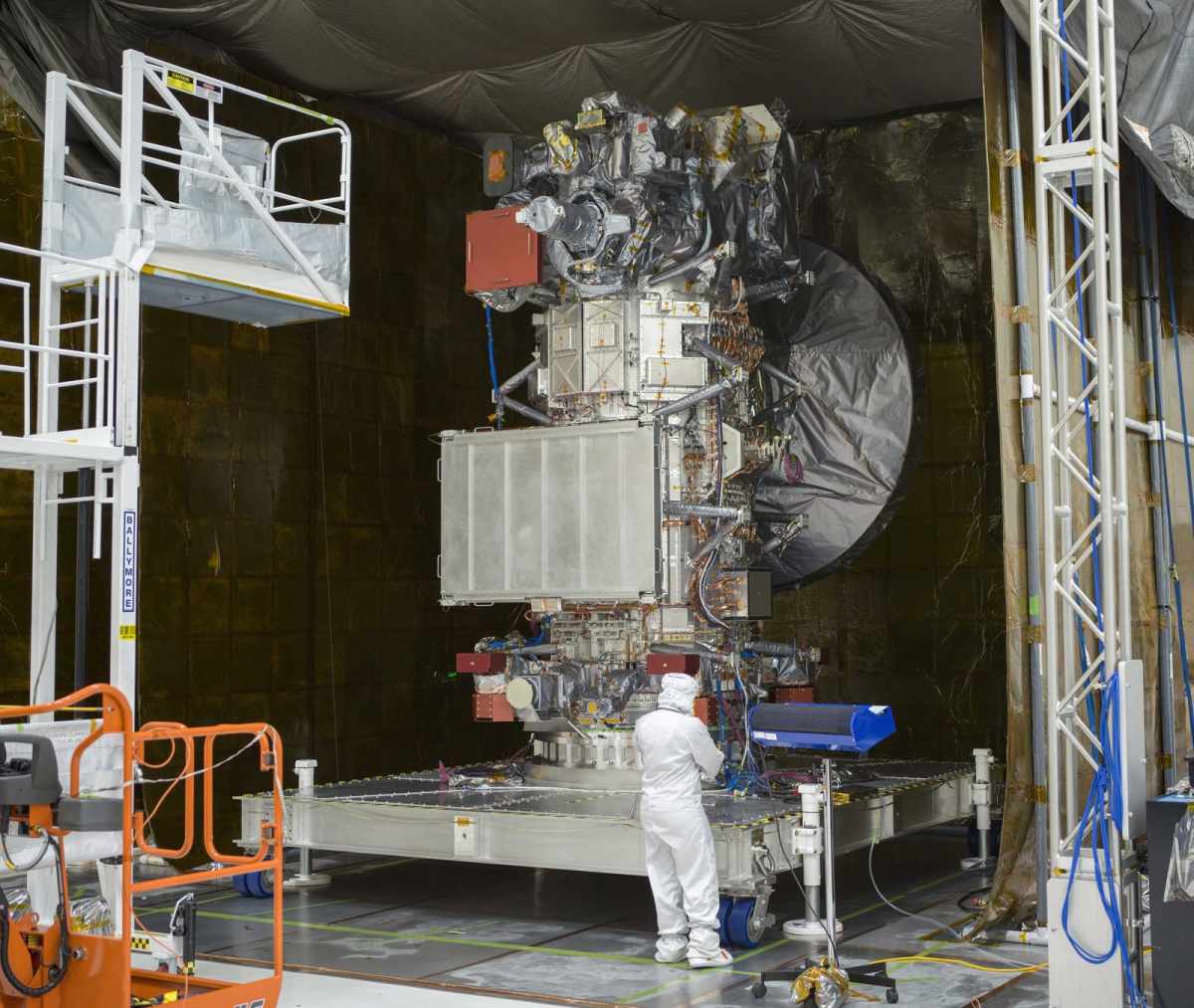 Instruments are loaded on the NASA Europa Clipper