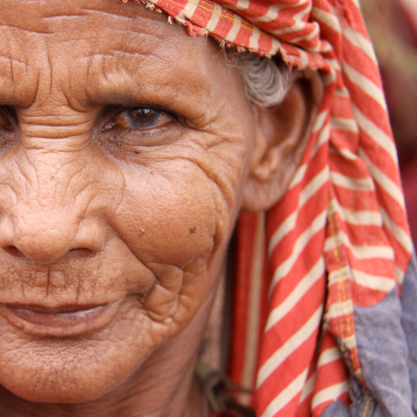 visit to an old age home essay