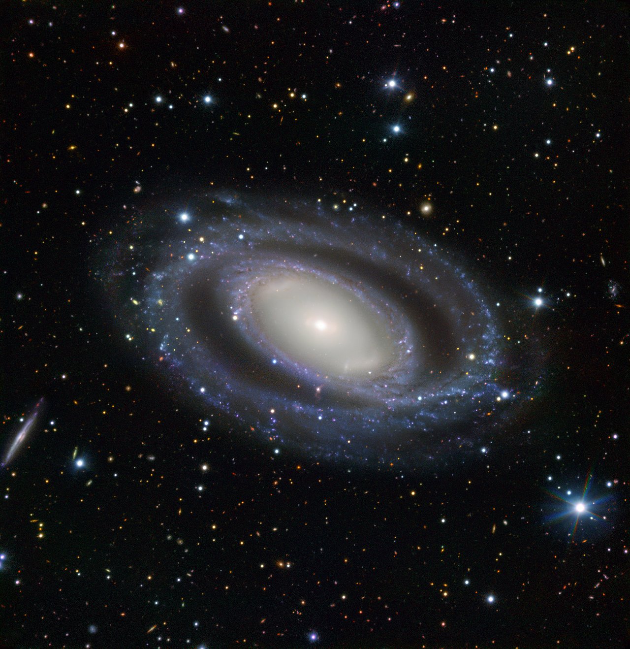 The double-wound spiral galaxy ngc 7098.