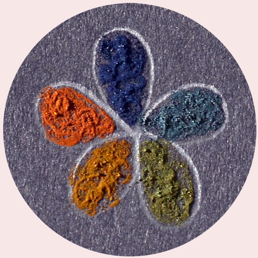 Different shades of ‘supraball’ pigment.