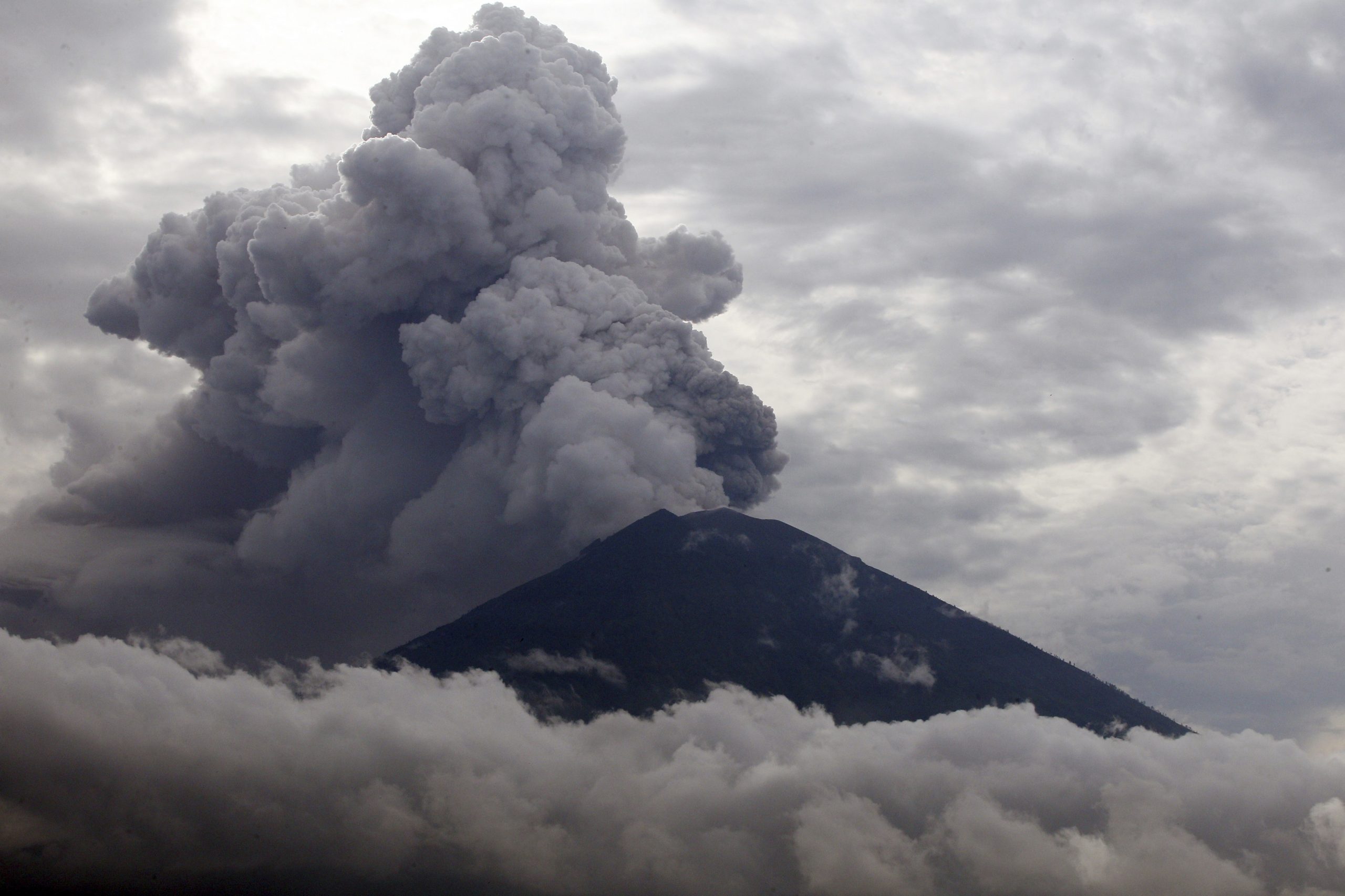 each-volcano-has-unique-warning-signs-that-eruption-is-imminent