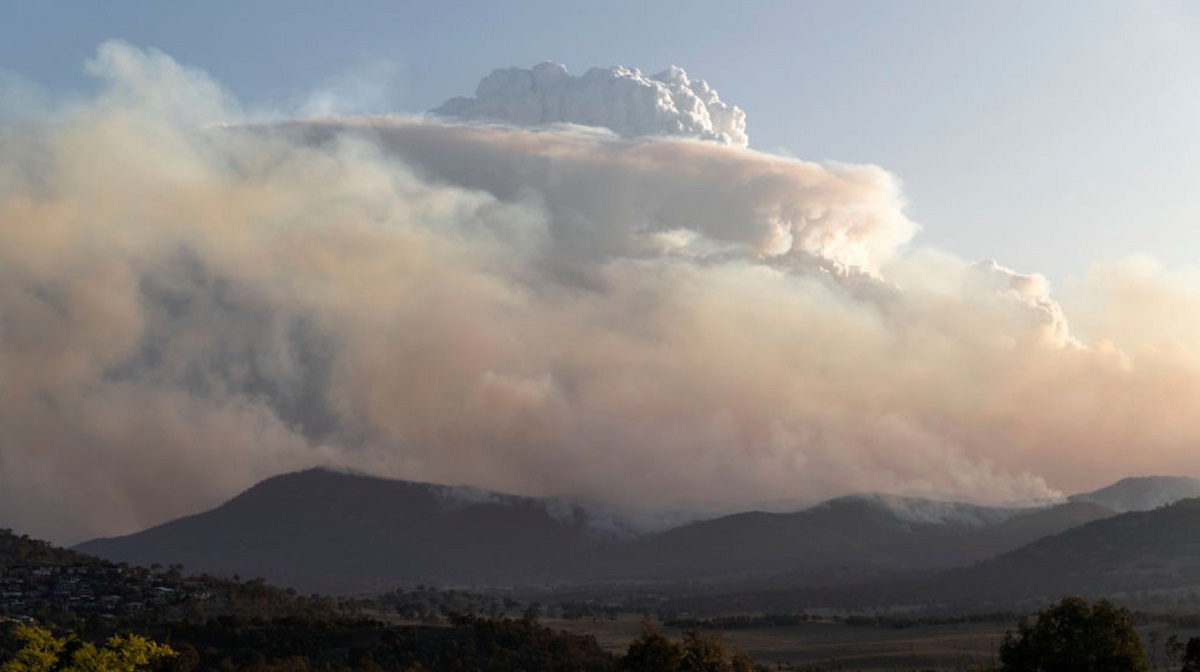 bushfires_cloud_pyrocumulonimbus cloud