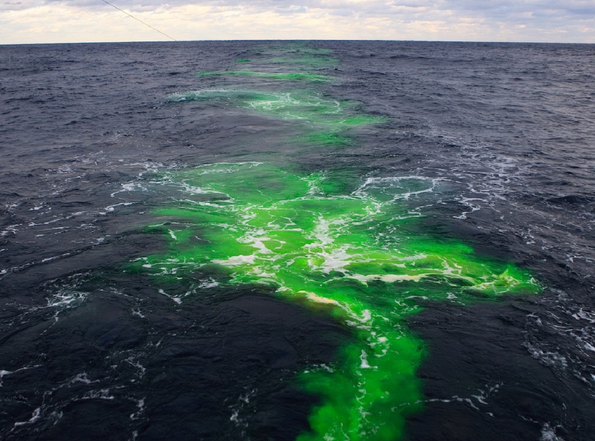 Gulf stream_ocean dye