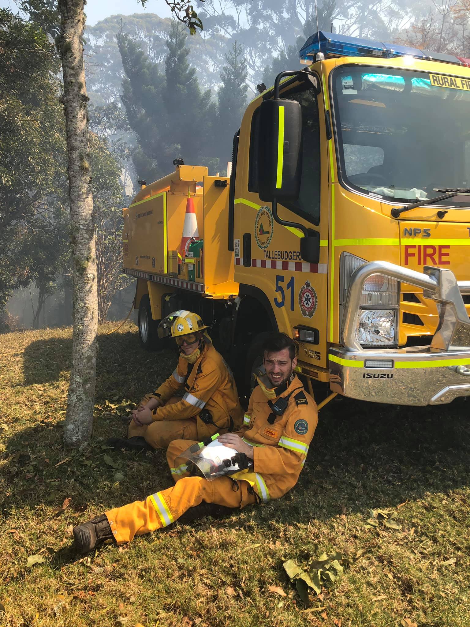 Queensland bushfires firefighters