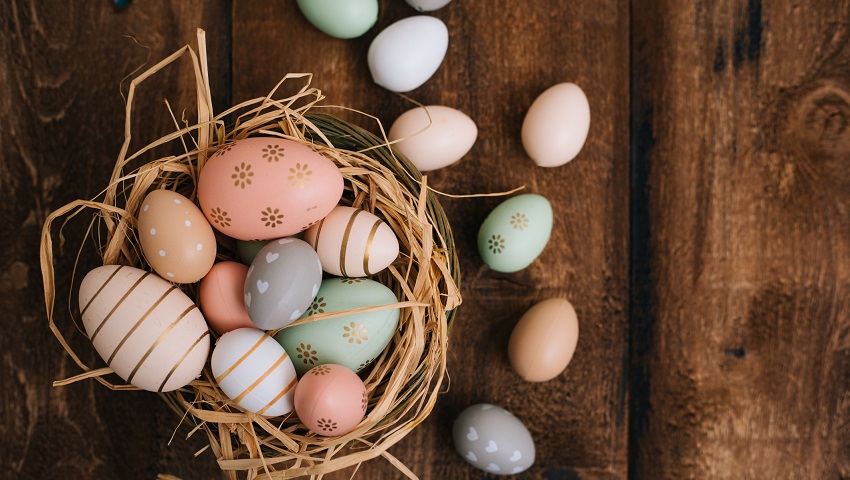 Easter Wrap: A basket full of Easter Eggs