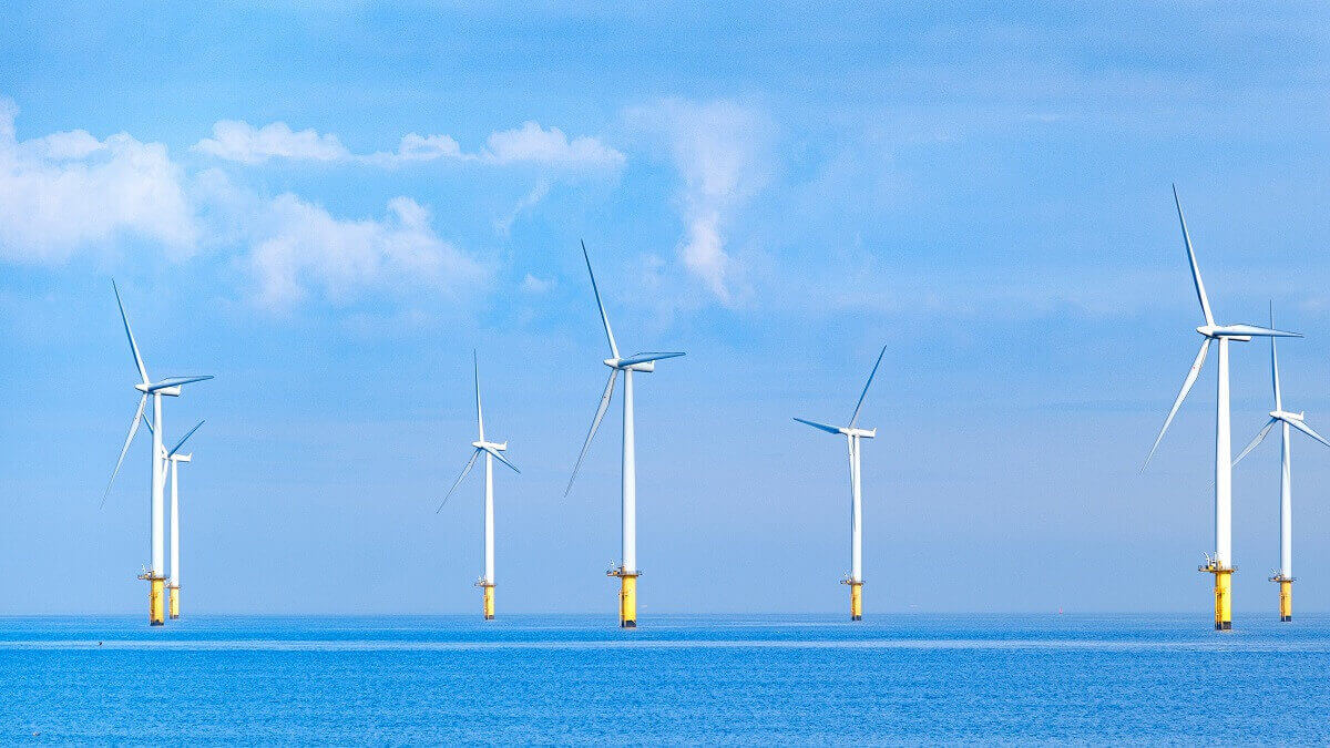 photo of an offshore wind farm in the UK