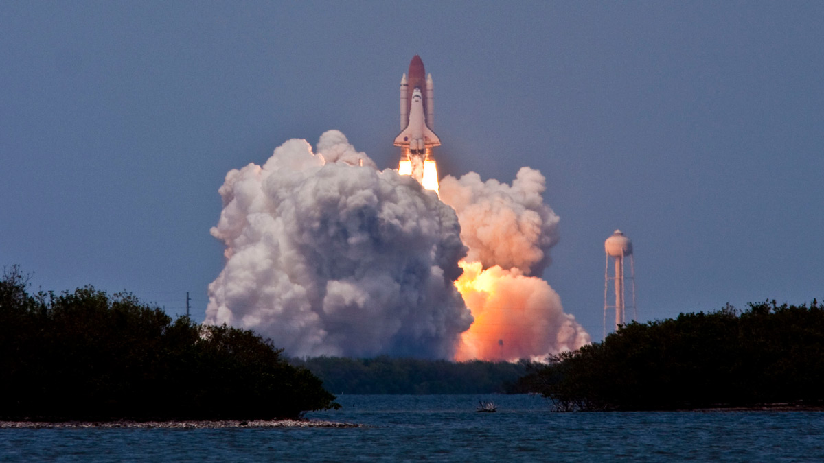 How much air pollution do rocket launches cause? - Breeze Technologies