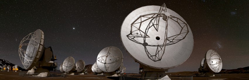Dishes of alma telescope at night