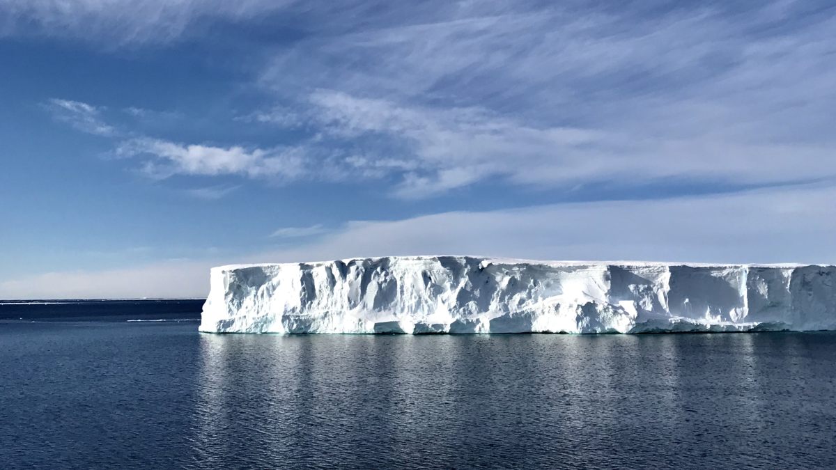 An antarctic ice sheet