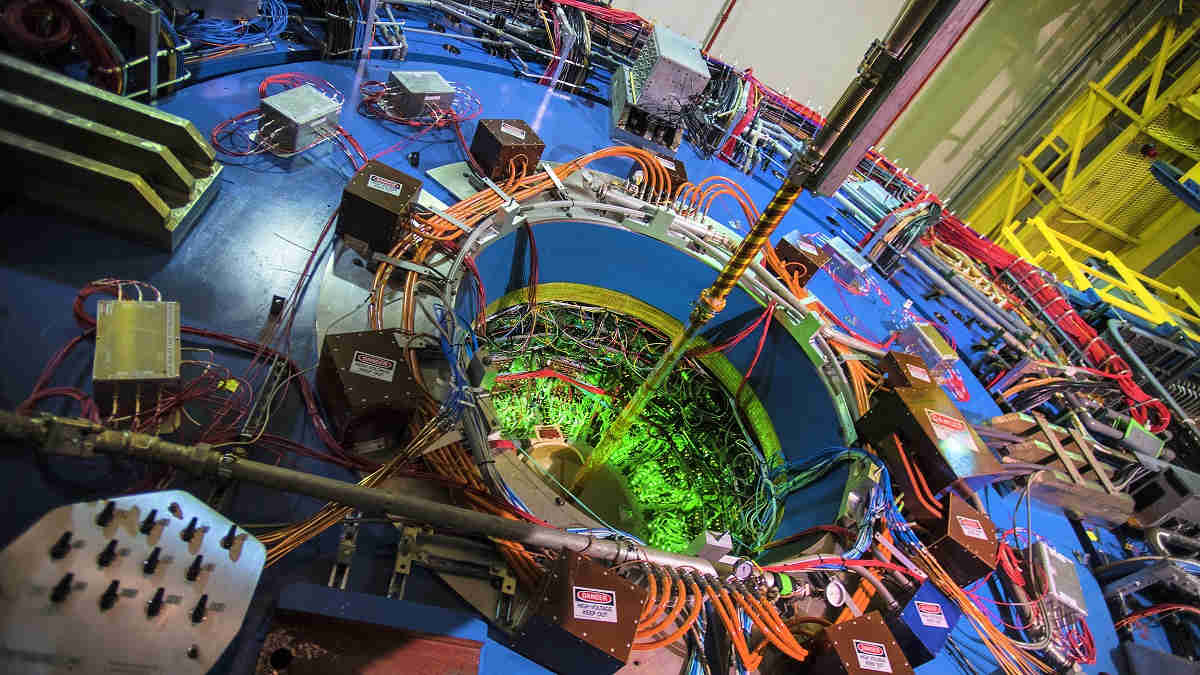A new type of quantum entanglement observed in gold ions