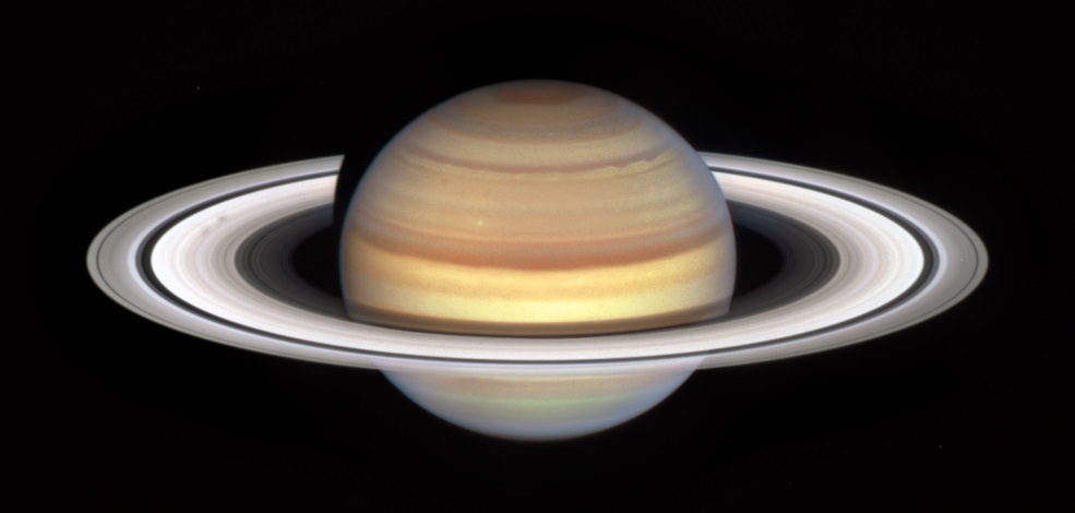saturn-with-smudges-on-rings