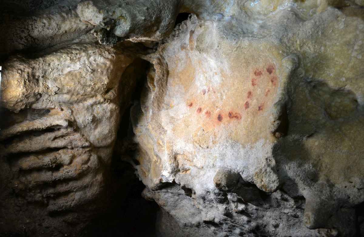 Rock art from Cueva de Malalmuerzo