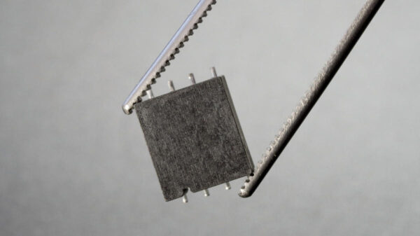 Micro-chip quantum processor tweezers